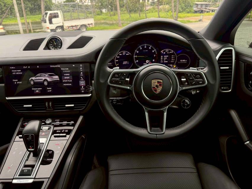Porsche Cayenne e-hybrid Coupe 2019 รถสวยใหม่ โดดเด่นมีเสน่ห์สุดๆ 10