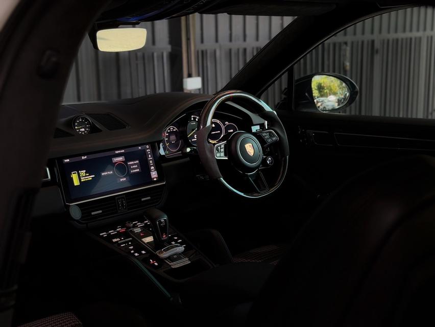 Porsche CAYENNE 3.0 HYBRID COUPE