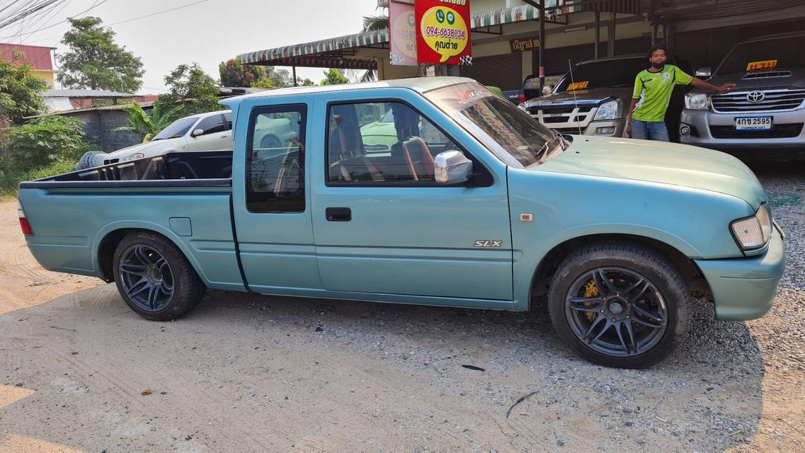 Isuzu Dragon Eye 2.8 SLX