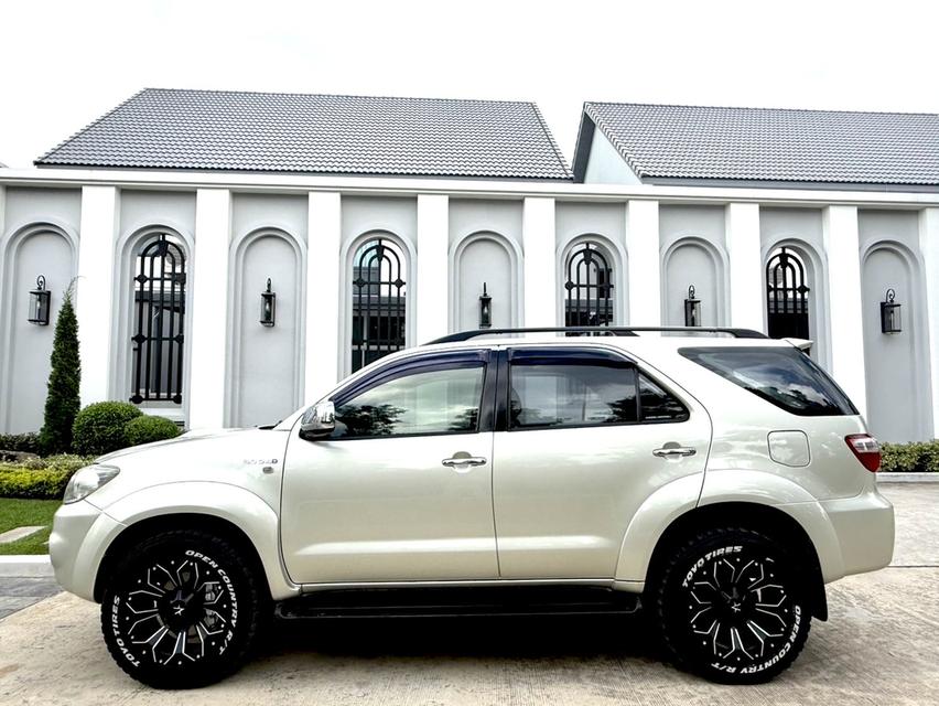 TOYOTA FORTUNER 3.0V ปี 2010 รูปที่ 5