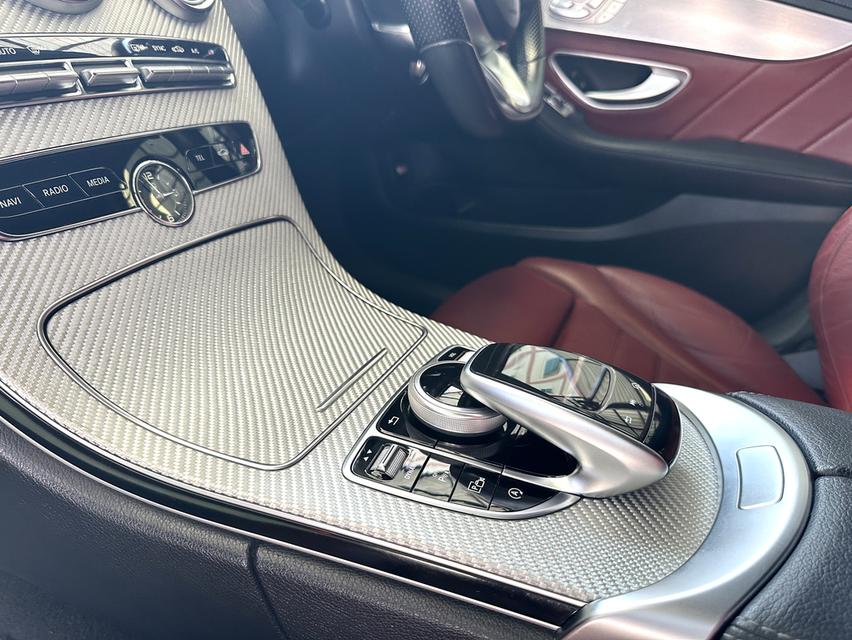 MERCEDES BENZ C220d AMG ปี2019 เครื่องยนต์ดีเซล ไมล์น้อย 13