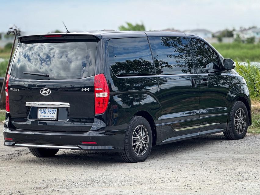 Hyundai H1 2.4Elite ปี24