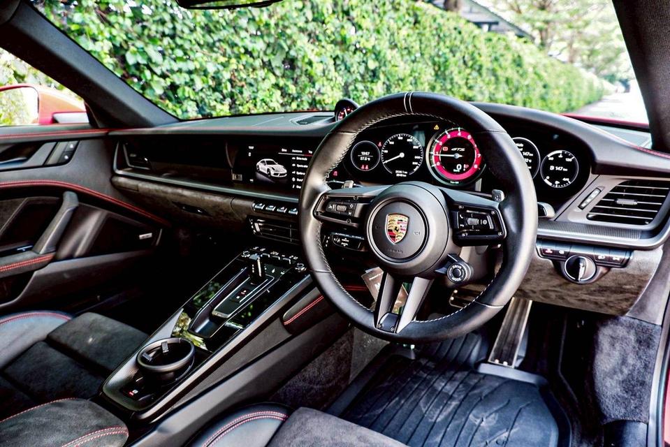 Porsche 911 Carrera 4 GTS (AAS) รูปที่ 3