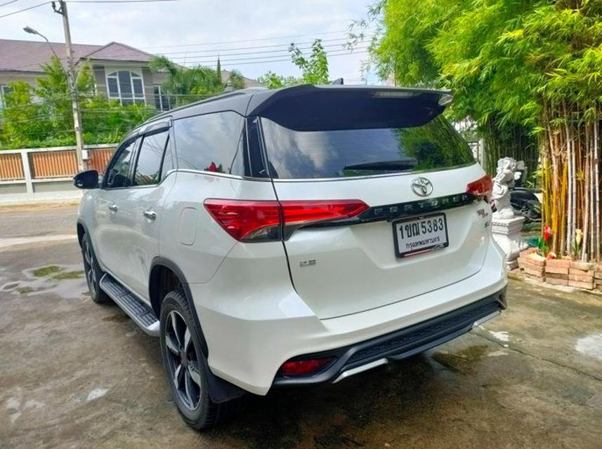  Toyota Fortuner 2.8  TRD Sportivo 4WD SUV AT 2020 4