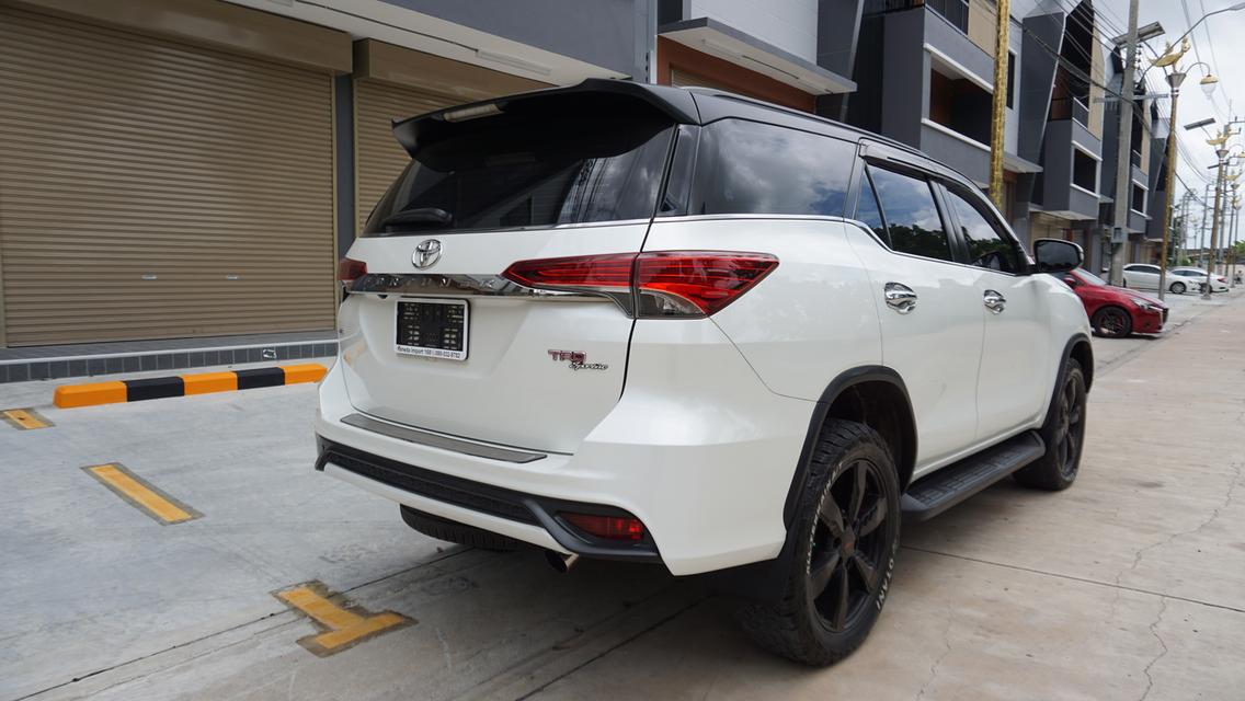 Toyota fortuner TRD Sportivo 2016 รูปที่ 5