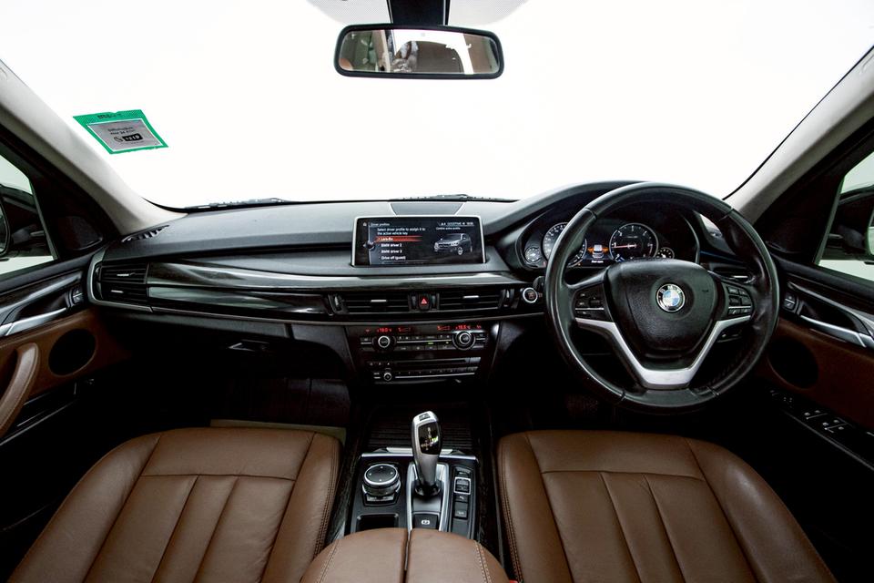 รหัสรถ 1D275 BMW X5 SDRIVE25D 2.0 LCI 2017 14