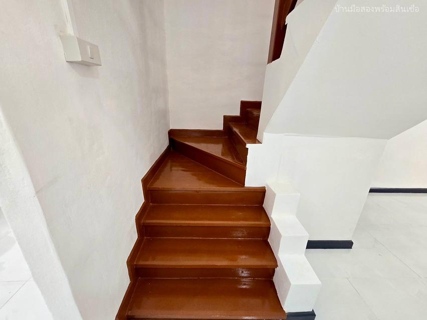 หมู่บ้านวรางกูล เลียบคลองสอง 6 12