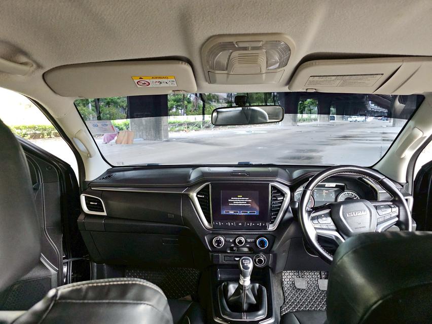 Isuzu D-MAX 3.0 DDI Z VCROSS SPACECAB 4WD (เกียร์ธรรมดา) 15