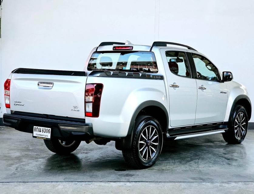 ISUZU D-MAX V-CROSS 4 ประตู 3.0 VGS Z-PRESTIGE NAVI 4 WD 2019 รหัส SEZ8306 3