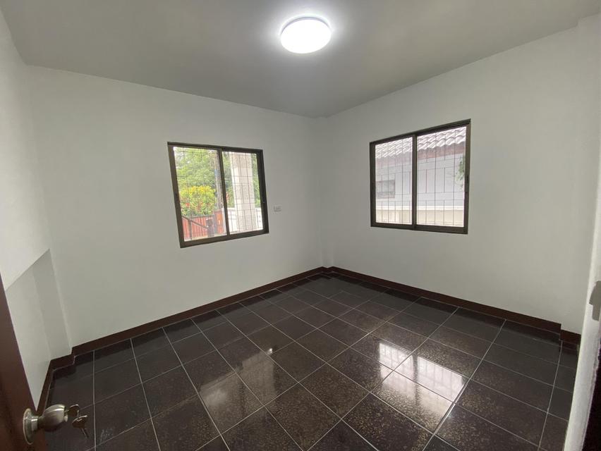 🏡🌟 ให้เช่าด่วน! บ้านเดี่ยวเล่นระดับ 3 นอน  พื้นที่กว้างขวาง เป็นส่วนตัวสูง!  มาตรฐานคุณภาพพรีเมียม ทำเลเด่น 13