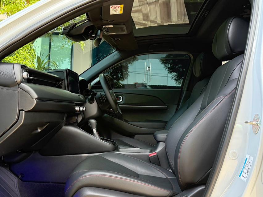 2023 HONDA eHEV RS รถมือเดียวออกป้ายแดง สภาพป้ายแดง วิ่งน้อยเพียง 23,XXX กม รถไม่เคยมีอุบัติเหตุครับ 13