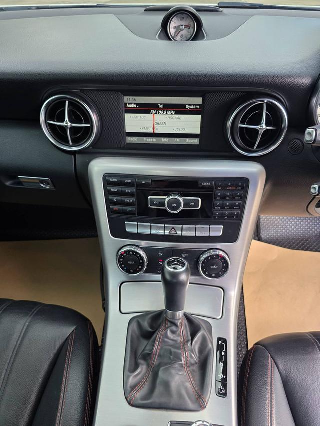 ขาย Benz SLK200 AMG Package R172 ปี 2013 สีขาว รถสวย พร้อมใช้งาน รูปที่ 11