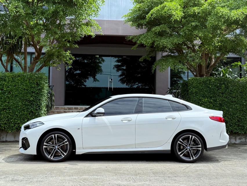 2023 BMW 220I MSPORT รถมือเดียวออกป้ายแดง รถวิ่งน้อยเพียง 30,000 กม ไม่เคยมีอุบัติเหตุ รถเข้าศูนย์ทุกระยะครับ
