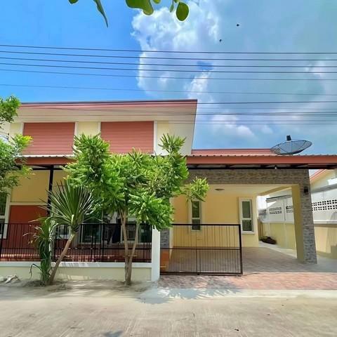 ให้เช่าบ้านเดี่ยวหลังใหญ่พนัสชลบุรี สิรัชชา พาร์ค ใกล้นิคมอมตะพานทองชลบุรี เฟส 8,9,10 บ้านอยู่หน้าสวนบรรยากาศดี 2