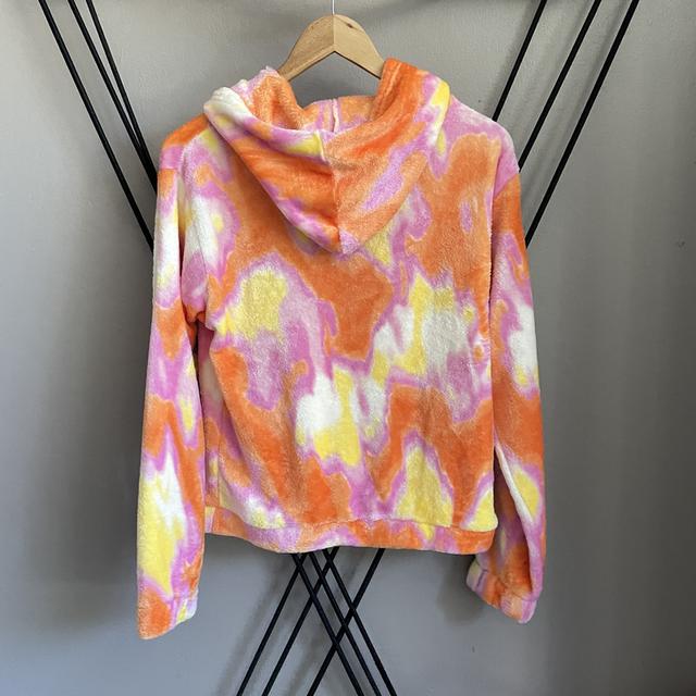 เสื้ออุ่นๆ มีฮู้ดสวยๆ 2