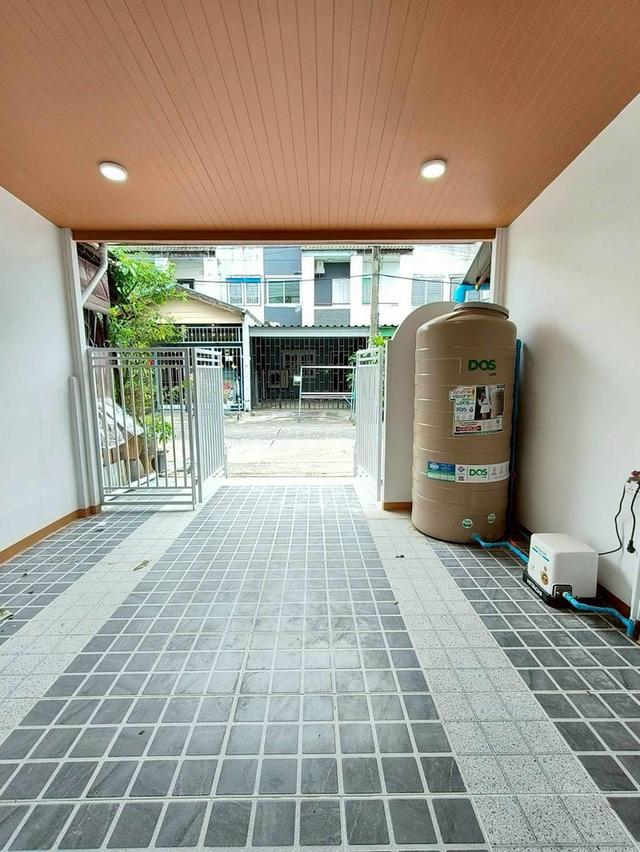 ทาวน์เฮาส์รีโนเวทใหม่ + เทอเรสวิวธรรมชาติ สวยครบในงบไม่ถึง 2 ล้าน! | ST-E 17