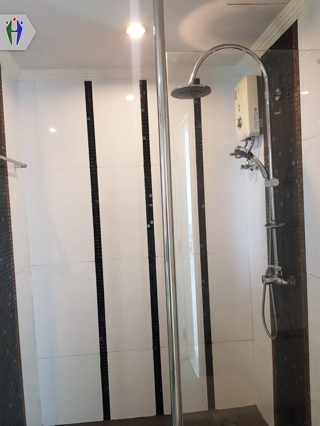 คอนโด อเมซอน เรซิเด้นพัทยาจอมเทียน ให้เช่า •	ขนาด 35 ตารางเมตร 1 ห้องนอน 1 ห้องน้ำ •	ทีวี, เครื่องปรับอากาศ, ตู้เย็น •	ฟรีสระว่ายน้ำและฟิตเนส •	จอดรถใ 9