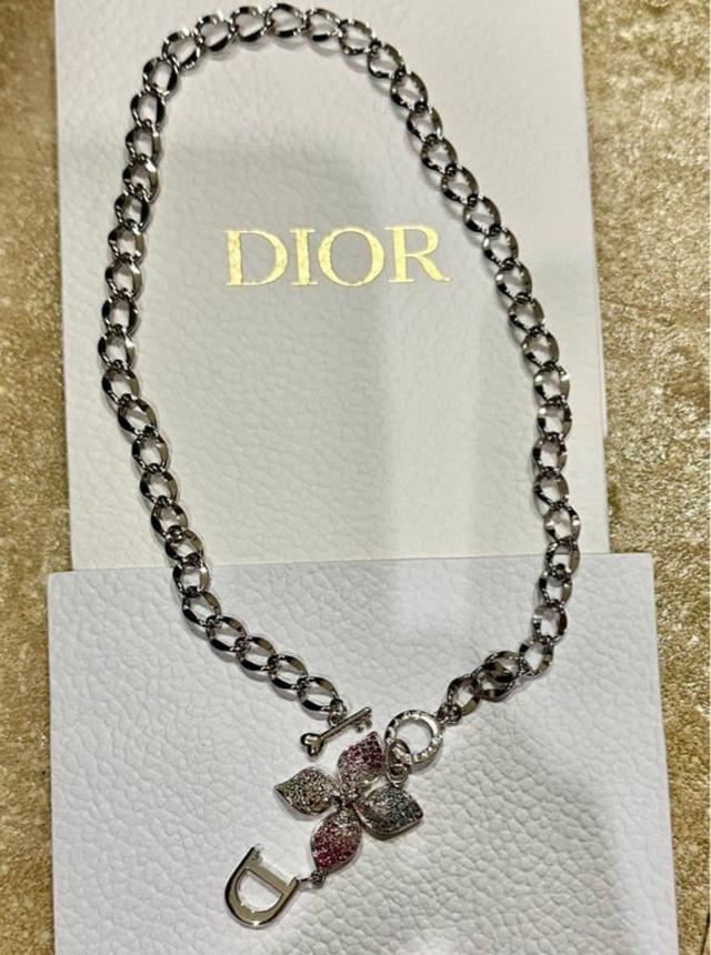 สร้อย Christian Dior 2