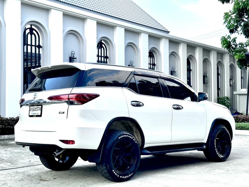TOYOTA FORTUNER 2.8V 4WD ปี 2016 รูปย่อยที่ 3