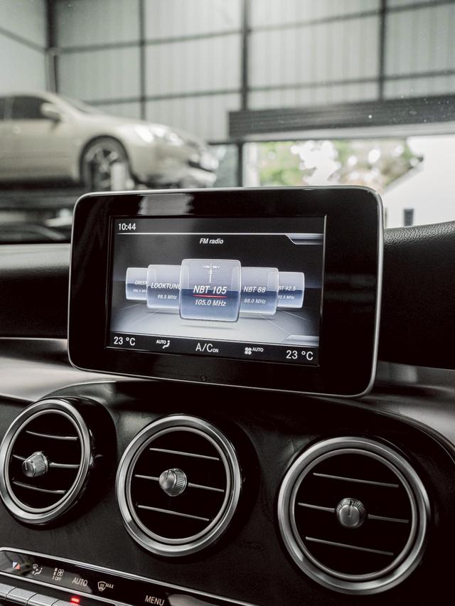 รหัสรถ 67GG7411 BENZ GLC 250d AMG DYNAMIC 4 Matic 2016