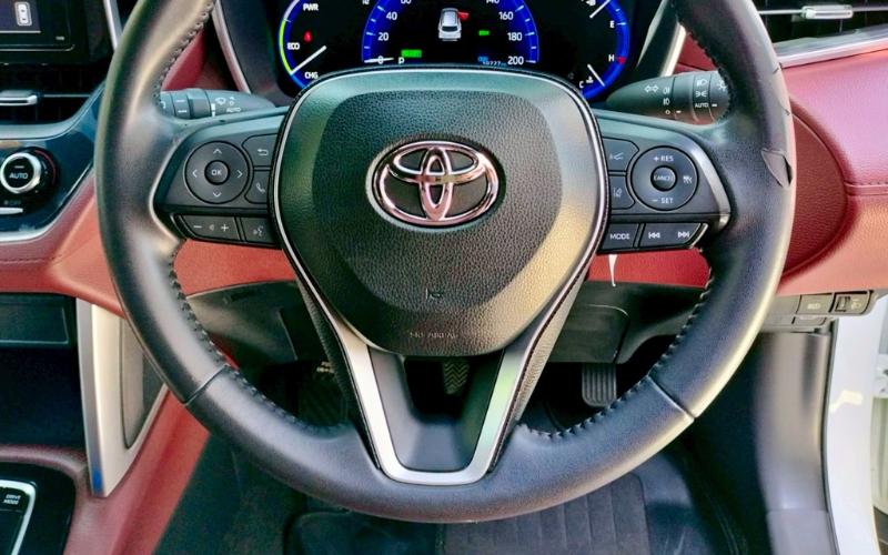 TOYOTA COROLLA CROSS 1.8 HYBRID PREMIUM SAFETY ปี 2020 9