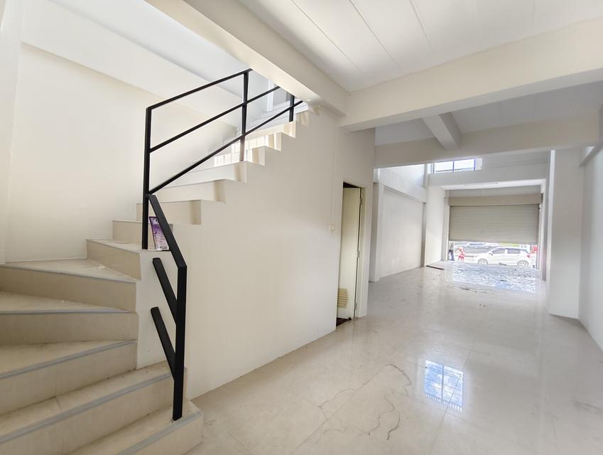 ขายอาคารพาณิชย์ศรีราชา 1 คูหา เส้นสวนเสือศรีราชา ทำเลเหมาะทำธุรกิจ 5