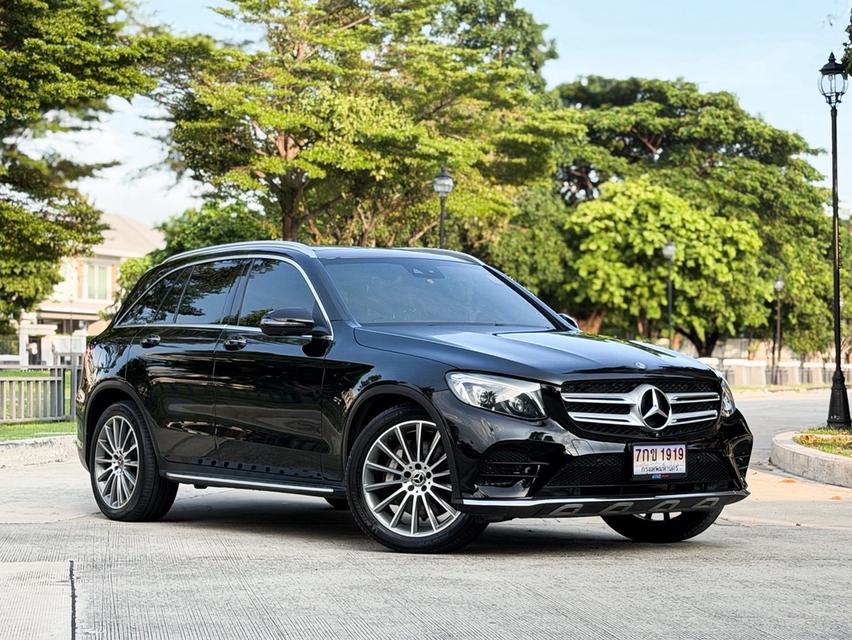 (แจ้งรหัสรถ AVA1919) 💙 Benz GLC250d AMG Dynamic 4matic ปี 2018 Top สุด Facelift รูปย่อยที่ 3