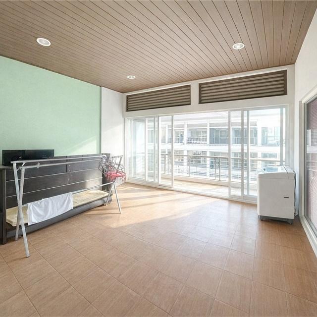 บ้านกลางเมือง 3 ชั้น สไตล์หรู 4 นอน ประชาอุทิศ เดอะซีน ทาวน์ อิน ทาวน์ รัชดา เหม่งจ๋าย 5