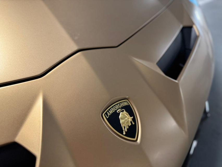 Lamborghini Aventardor SVJ Roadster รูปที่ 19