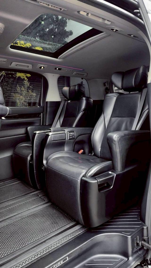 รหัสรถ PR6969 TOYOTA Vellfire 2.5 CVT Minor-change 2019 13