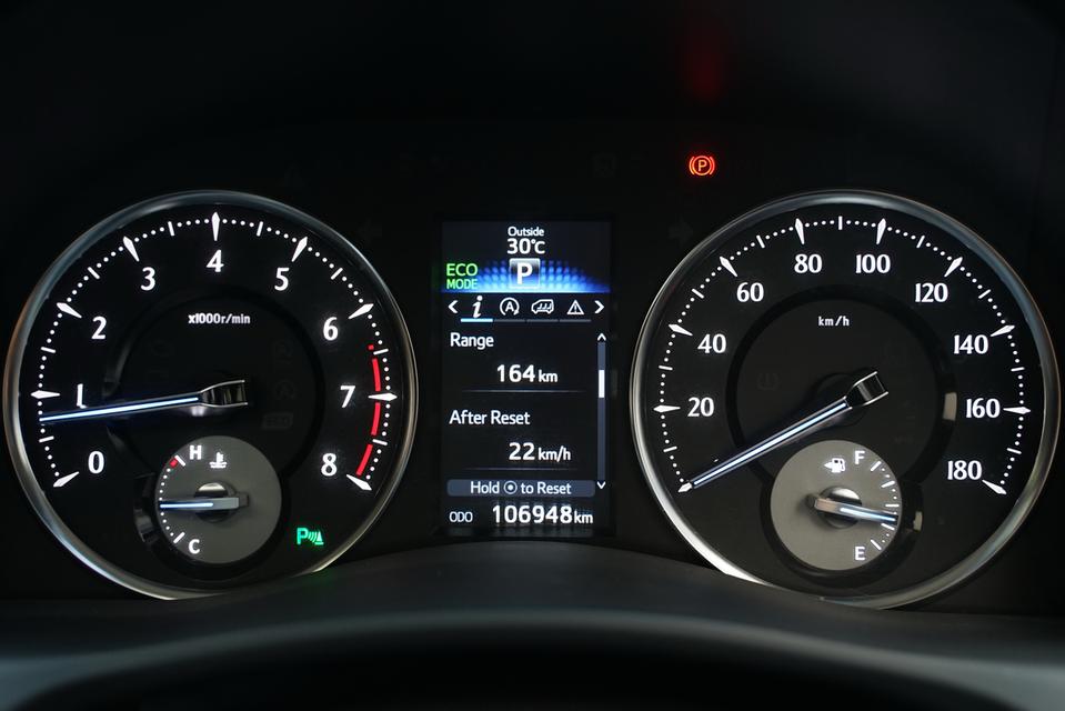 Toyota Vellfire 2.5 CVT yr.2017 5