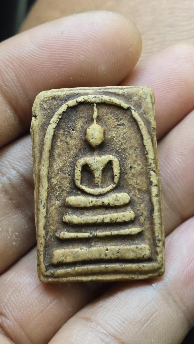 พระสมเด็จวัดระฆัง พิมพ์ทรงเจดีย์ใหญ่ 7