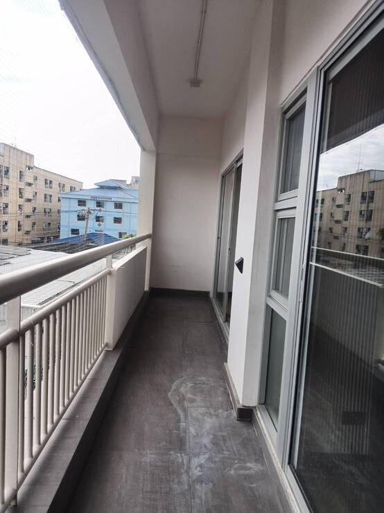 ขายคอนโด PB penthouse 1  ถนนสุขุมวิท 71 ชั้น 3 พื้นที่ใช้สอย 63 ตร.ม 2 ห้องนอน 2 ห้องน้ำ 4