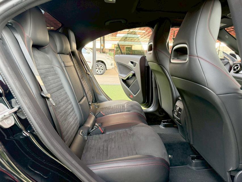 Benz CLA250 2.0 Dynamic ปี 2017 รูปที่ 13