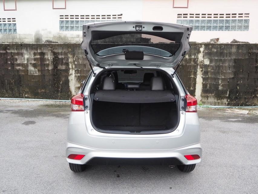 TOYOTA YARIS 1.2 SPORT PREMIUM ปี 2021 9