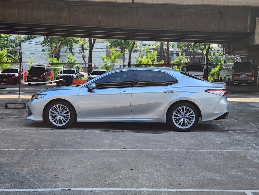 ขายรถ Toyota Camry 2.5G  ปี 2019 สีเทา เกียร์ออโต้ 7