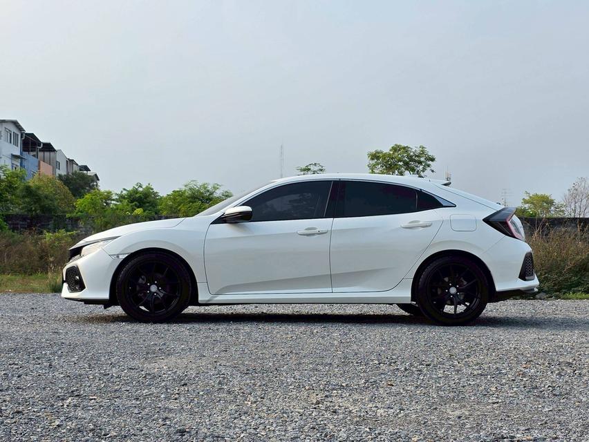 รหัสรถ NC393 HONDA CIVIC 1.5 TURBO HATCHBACK (FK) 2017