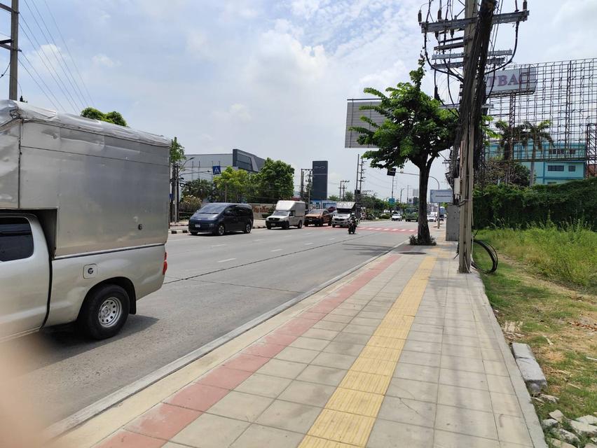 ที่ดินแปลงใหญ่ ติดถนนใหญ่ 13 ไร่กว่า ทำเลทอง ใกล้สนามบิน อ่อนนุช ลาดกระบัง ยกแปลง แปลงใหญ่ 13 ไร่กว่าติดถนนใหญ่ อ่อนนุช ลาดกระบัง 6