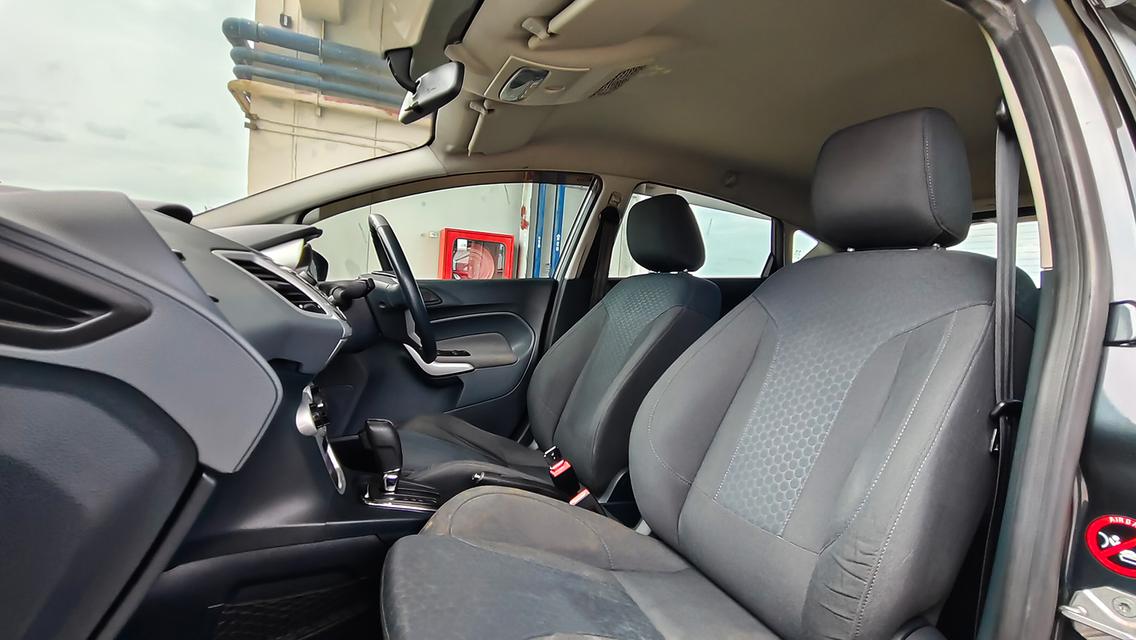 FORD Fiesta 1.5 Sport Hatchback 2012 จด 2013 20