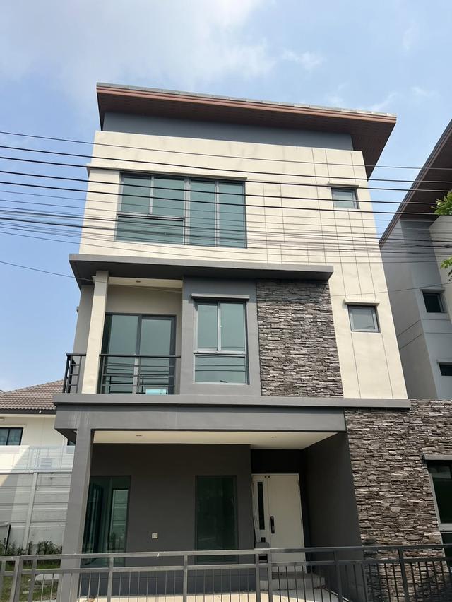 ขายบ้านแฝด 3 ชั้น โครงการ Private เพียง 28หลัง ราคาถูกที่สุดในโครงการ 4