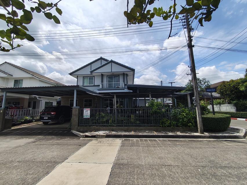 ขายบ้านเดี่ยว หลังมุม เนื้อที่ 69.4 ตรว. หมู่บ้านพฤกษลดา2 คลองสี่ ลำลูกกา ซอย2/1 ต้นๆโครงการ เข้าไม่ลึก ติดถนนพระองค์เจ้าสาย ห 17