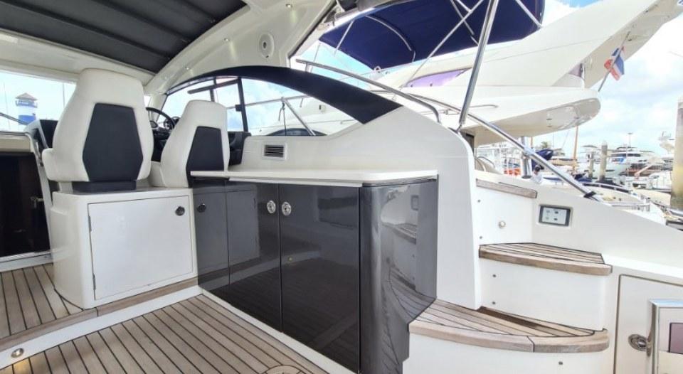 YACHT PRINCESS V 39 SPORT 2