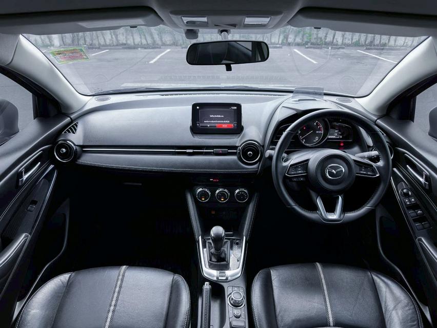 MAZDA 2 1.3 Sport S Leather เกียร์ Auto สีขาวมุกพรีเมียม (Snowflake White Pearl) ปี 2022 แท้ 11