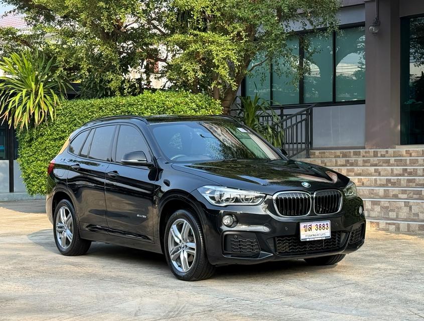 2018 BMW X1 18D MSPORT รถมือเดียวออกป้ายแดง รถวิ่งน้อย เข้าศูนย์ทุกระยะ รถไม่เคยมีอุบัติเหตุครับ