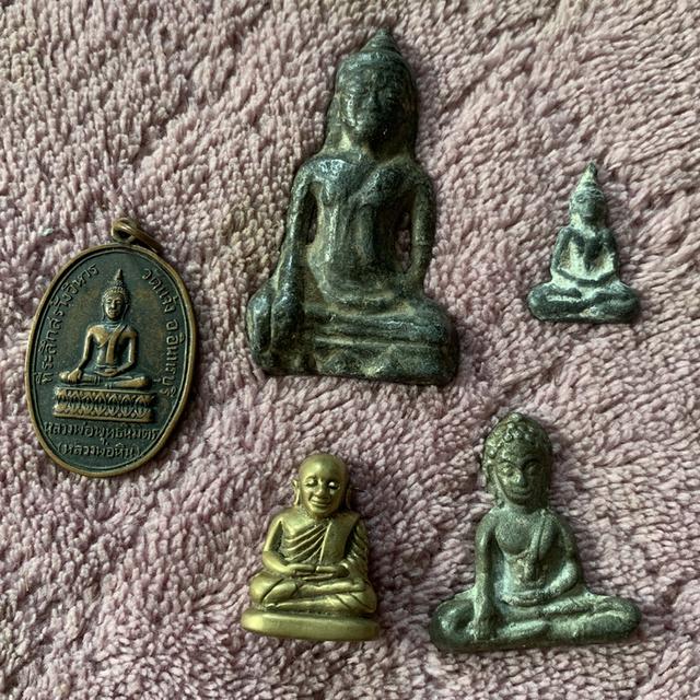 ปล่อยพระเก่า 5 องค์ไม่ขายแยก