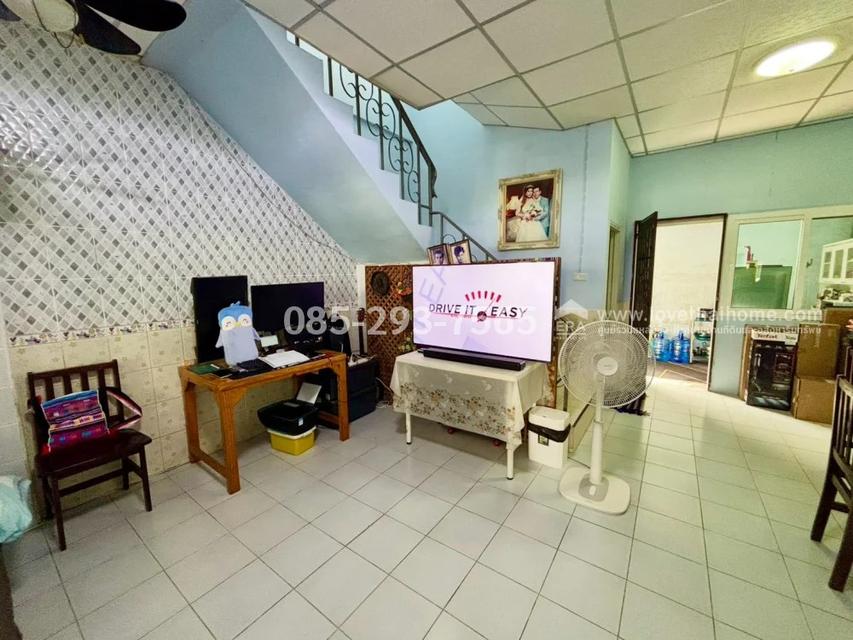 ขายทาวน์เฮ้าส์ 2 ชั้น หมู่บ้านเบญจพฤกษ์ รังสิต-คลอง 5 ถนนรังสิต-นครนายก พื้นที่ 18.3 ตารางวา บ้านพร้อมอยู่ ใกล้ม.เทคโนโลยีราชมงคลธัญบุรี คลอง 6 8