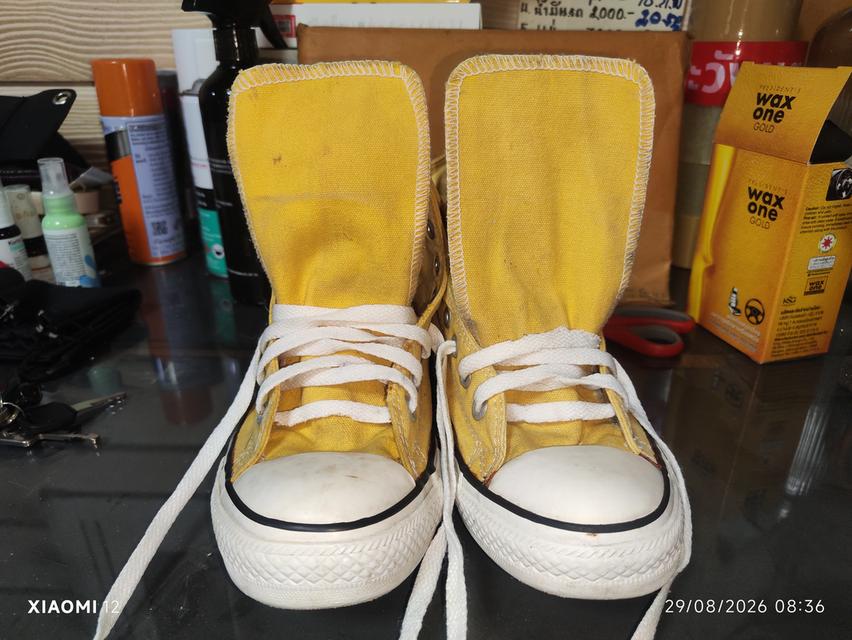 รองเท้า Converse แท้ รุ่นChuck Taylor All Star High(สีเหลือง) ผลิตปี2004 ป้ายส้นแบบยุค2000 รหัสสินค้า(SKU):1P961 เบอร์ 7