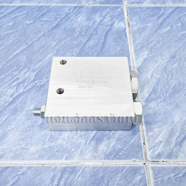 วาล์วไฮดรอลิค Rexroth Oil control 05930403033500A