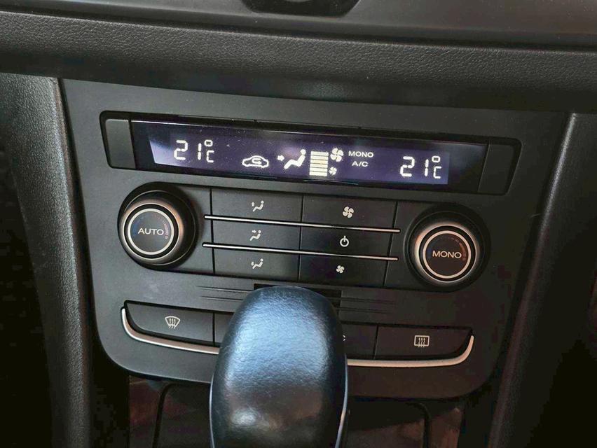 รหัสรถ WMT5356 MG6 1.8X Sunroof Hatchback ปี 2017 ไมล์ 277,933 km 8