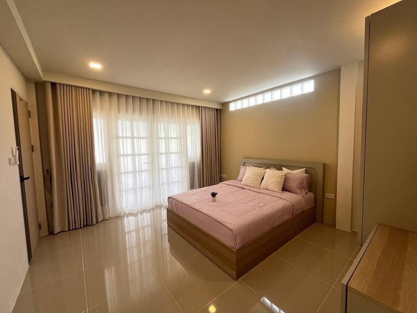 🏡 บ้านเดี่ยวรีโนเวทใหม่ แปลงมุม | หมู่บ้านพัทยารุ่งเรือง บ้านที่คนมองหา “พื้นที่เยอะ เป็นส่วนตัว และคุ้มราคา” หลังนี้คือคำตอบค่ะ 🤍  🔥 ลดแรง จาก 4.1 7